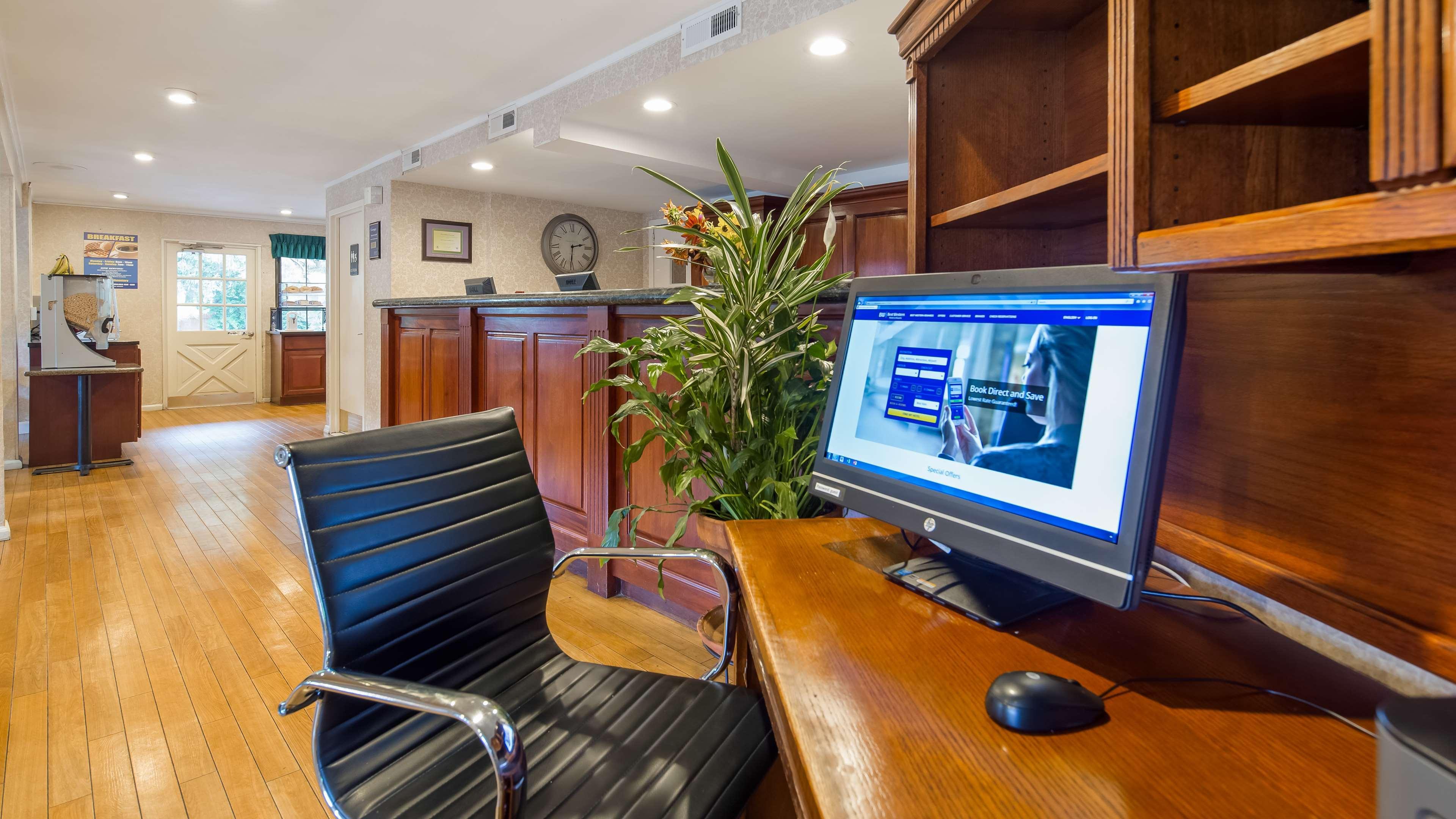 Surestay Plus By Best Western Woodbury Inn Exterior foto