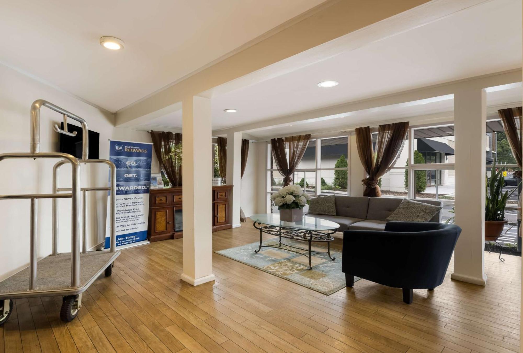 Surestay Plus By Best Western Woodbury Inn Exterior foto