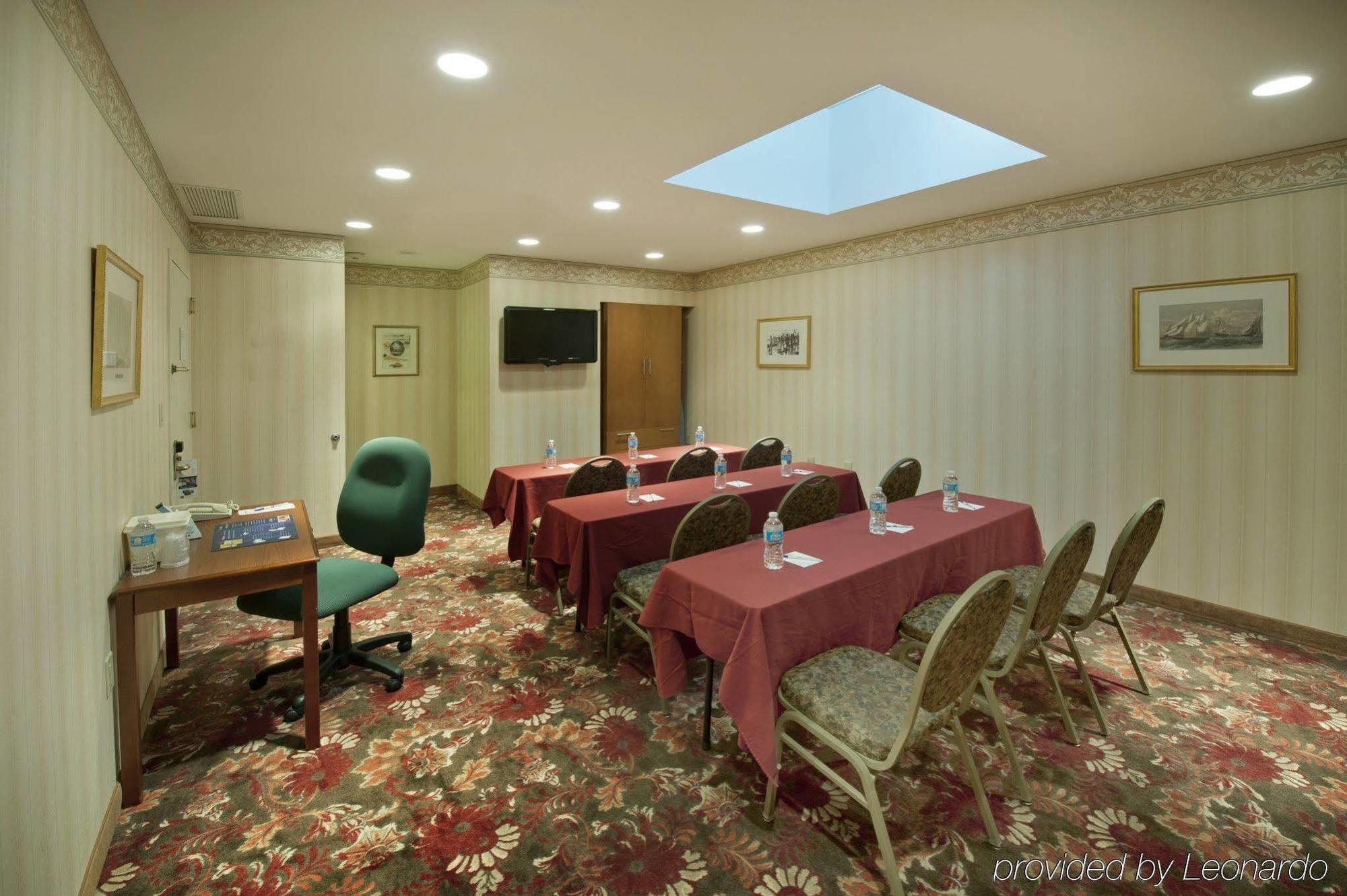 Surestay Plus By Best Western Woodbury Inn Negocio foto