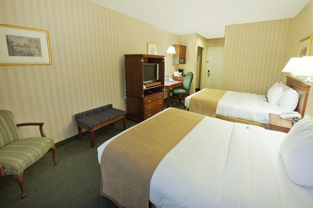 Surestay Plus By Best Western Woodbury Inn Habitación foto